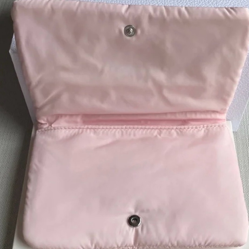 Dior Pink Puffy Cosmetic Bag, NIB 8x 5 - Picture 3 of 8